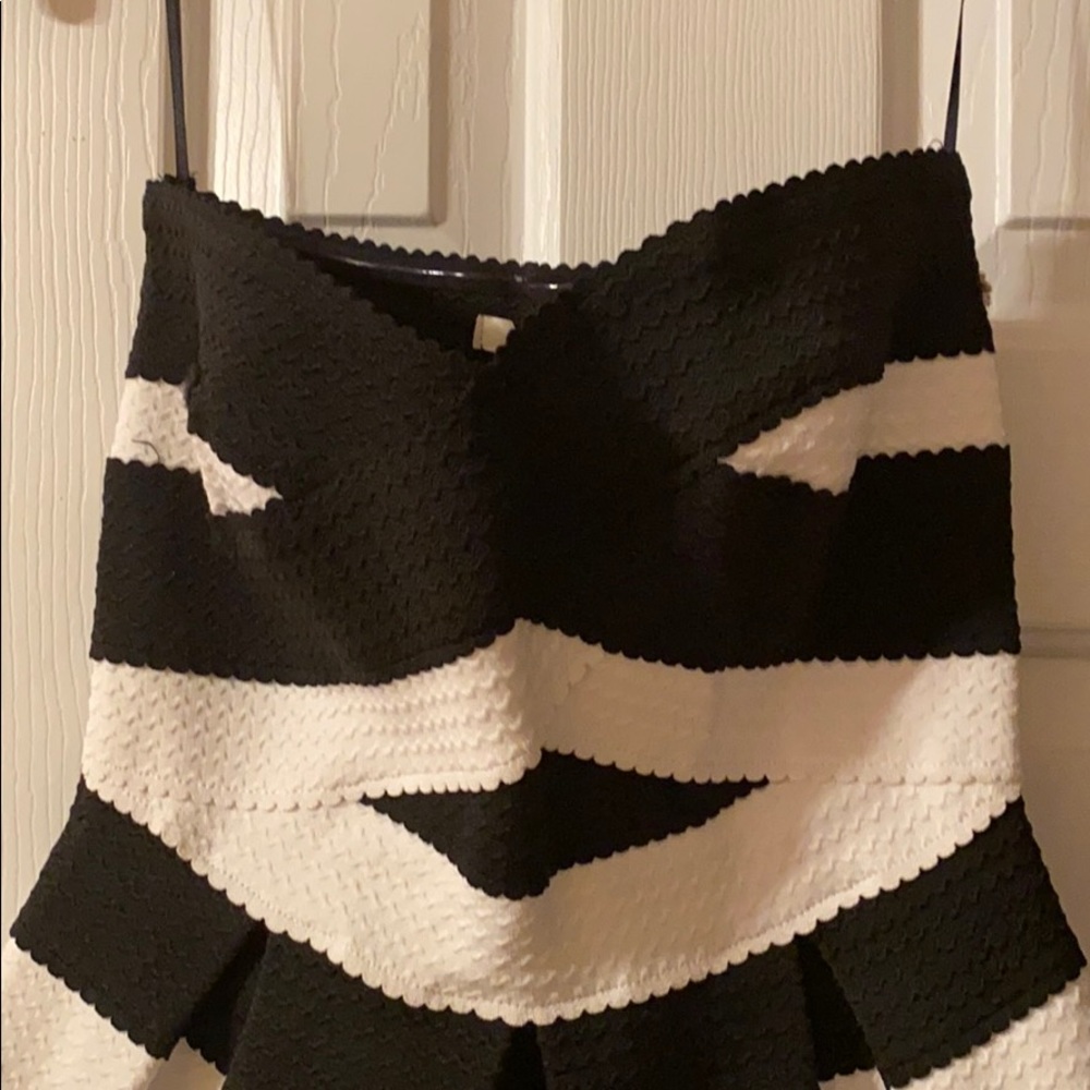 Strapless dress - Picture 2 of 6